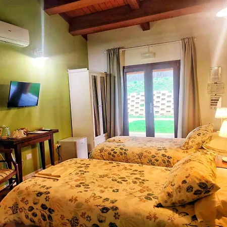Diffuso Borgo Retrosi Di Hotell 3*