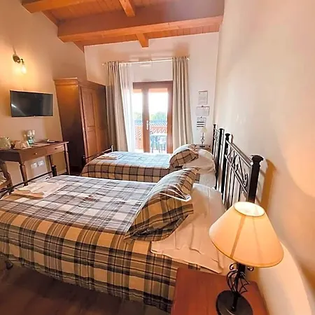 Borgo Retrosi Di 3*